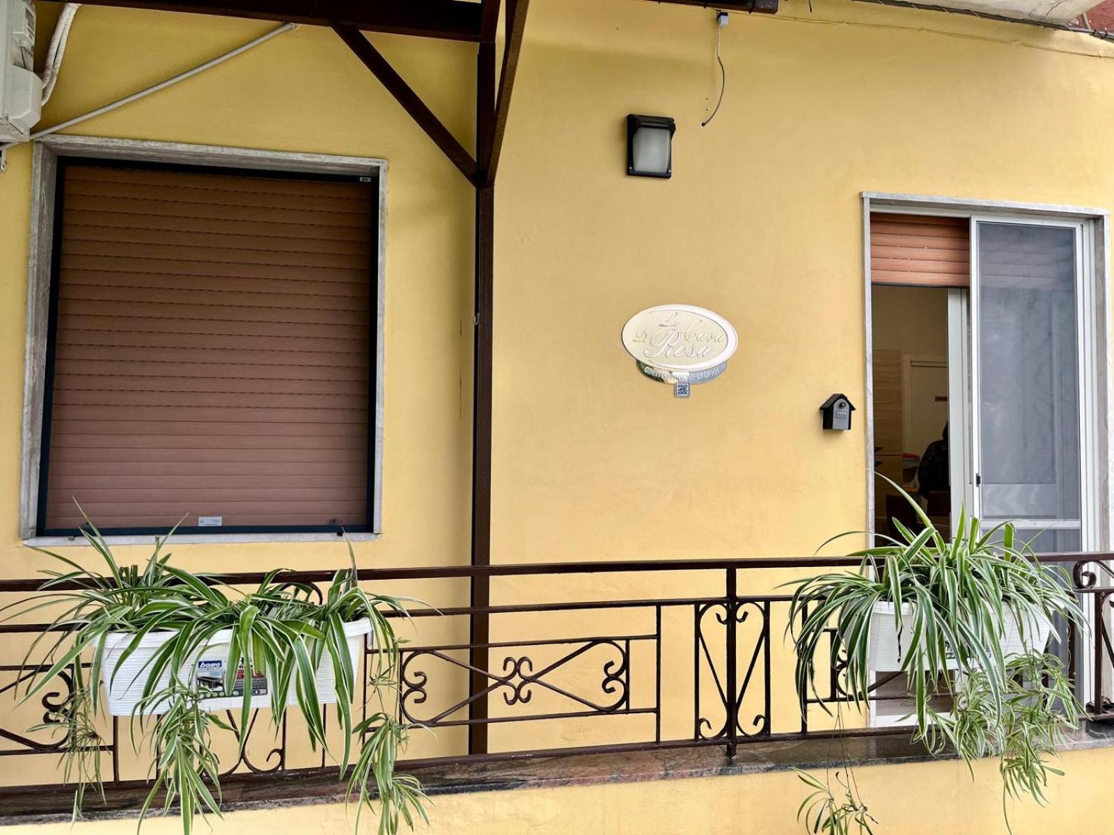 La Casa Di Rosa Otel Castellammare di Stabia Dış mekan fotoğraf